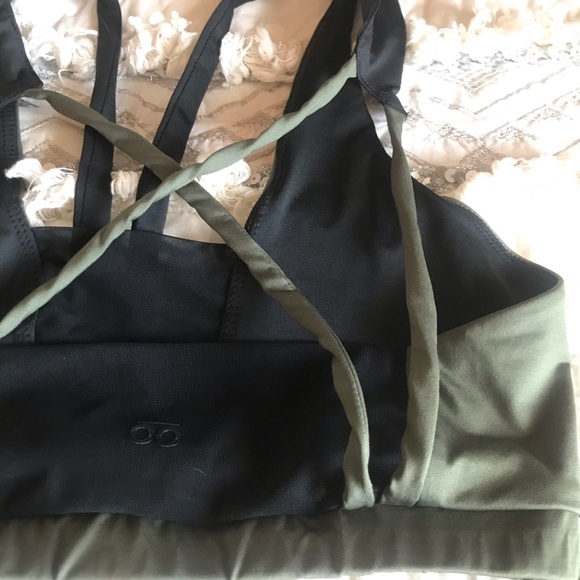 Sports bra - Picture 5 of 8